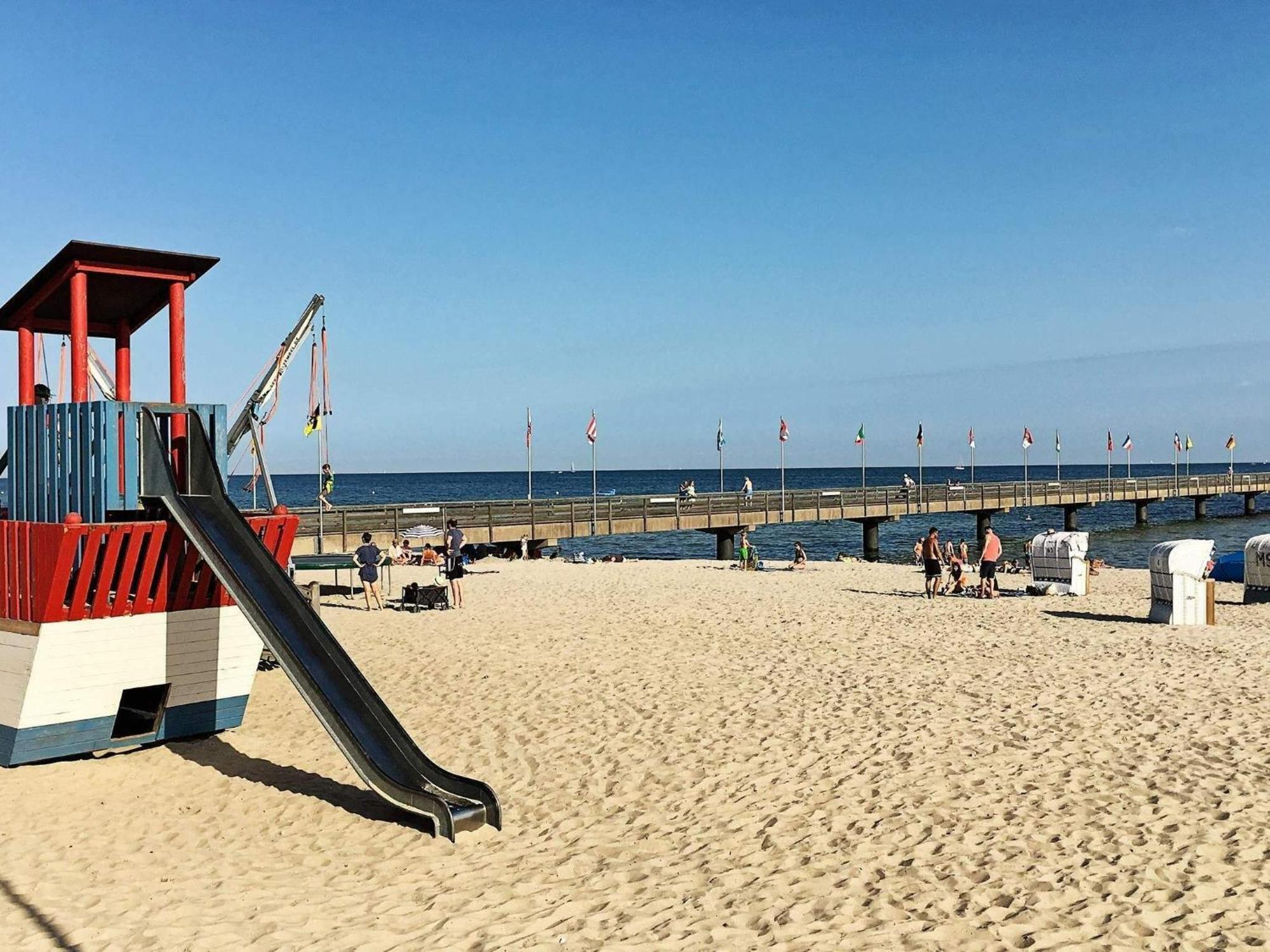 8 Person Holiday Home In Gro Enbrode Großenbrode Zewnętrze zdjęcie