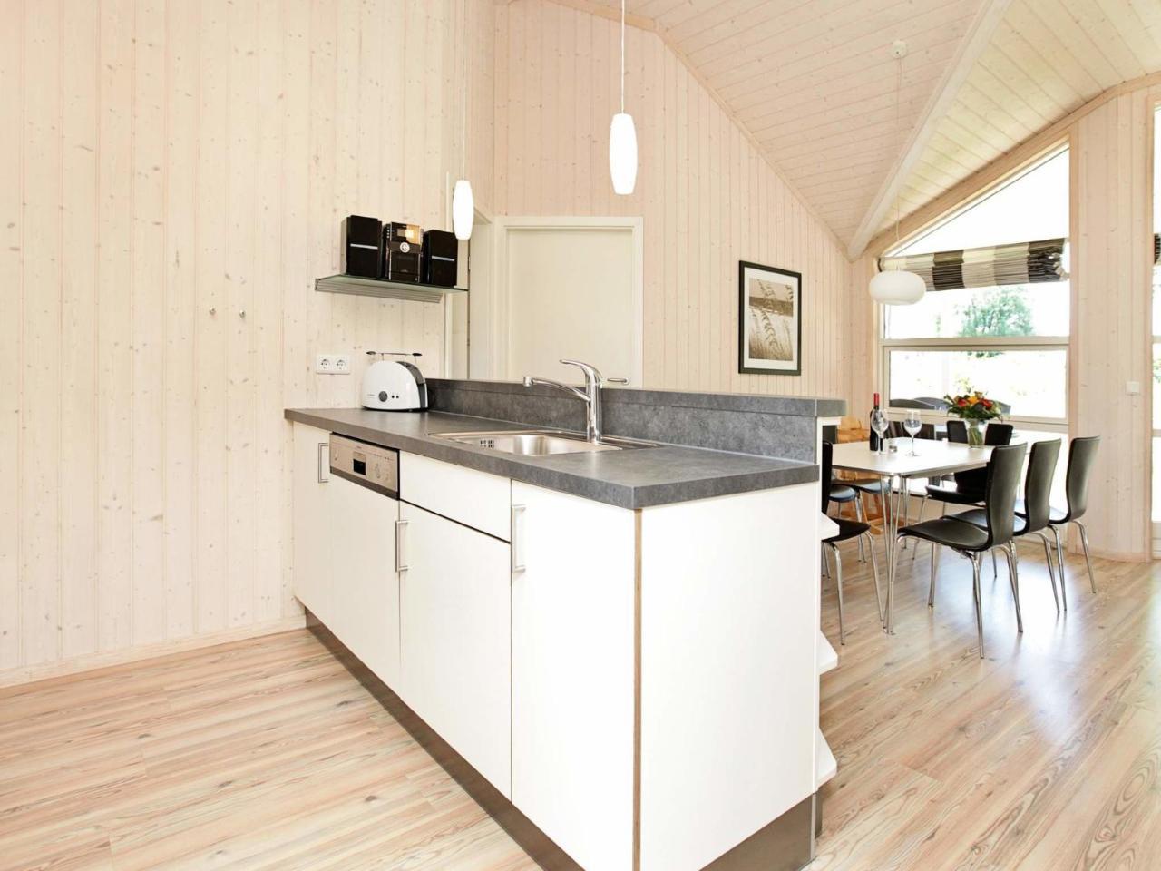 8 Person Holiday Home In Gro Enbrode Großenbrode Zewnętrze zdjęcie